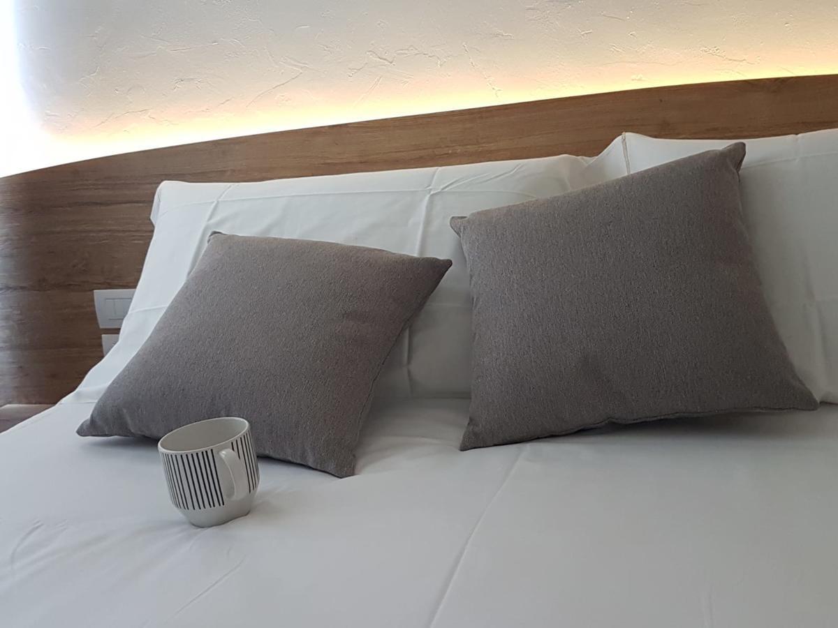 Bed and Breakfast Palazzo Marina Трані Екстер'єр фото
